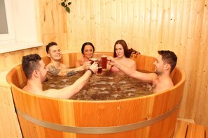 Bañera de hidromasaje interior