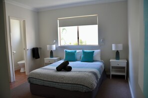 3 camere, ferro/asse da stiro, Wi-Fi gratuito, lenzuola