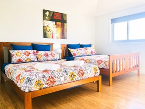 5 chambres, fer et planche à repasser, Wi-Fi, draps fournis