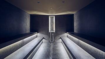 Couples treatment room(s), sauna, steam room, Turkish bath/hammam