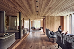 Couples treatment rooms, sauna, steam room, Turkish bath