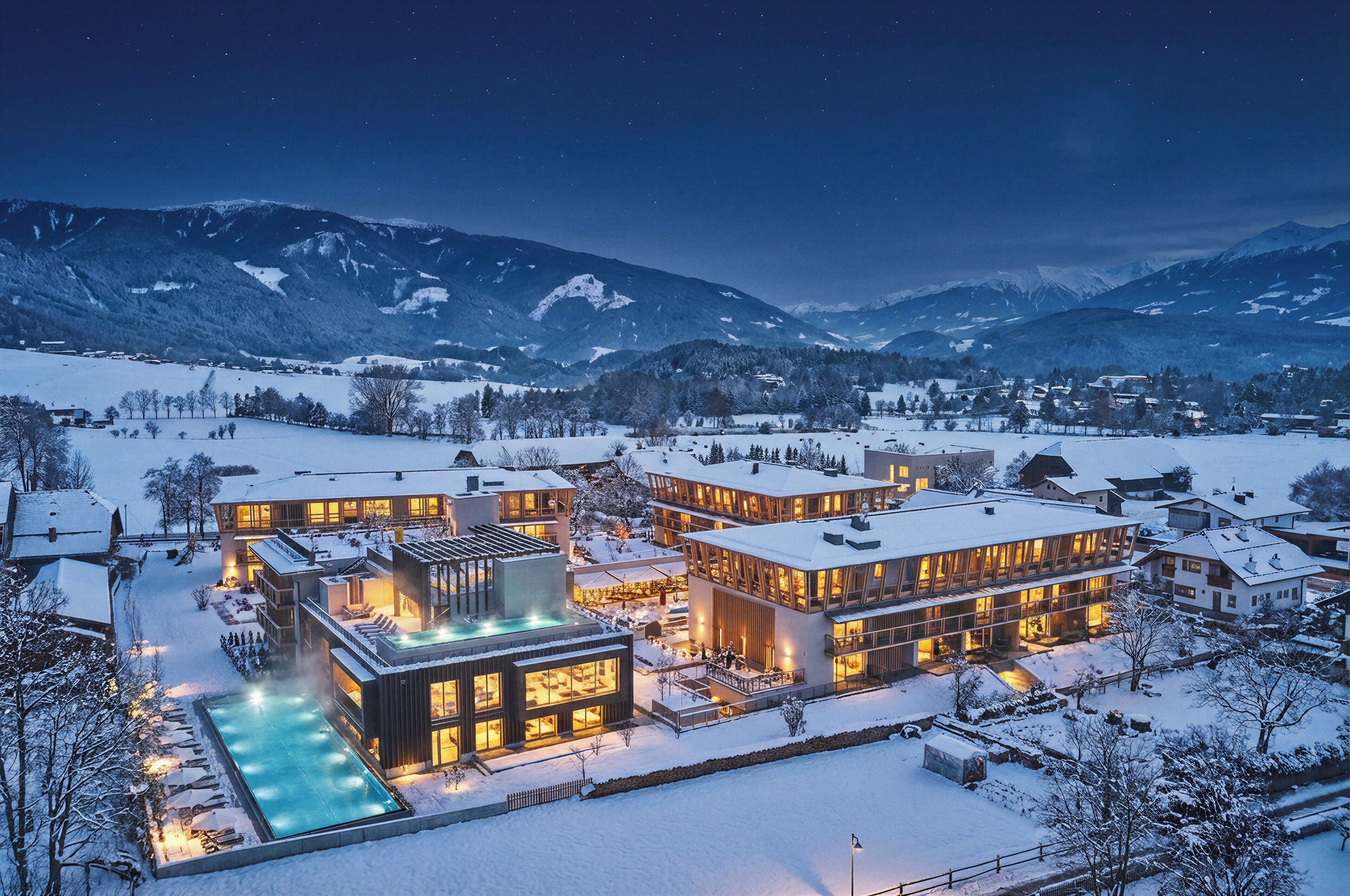 Fassade der Unterkunft – Abend/Nacht