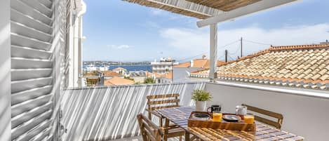 Chambre Luxe, vue ville | Terrasse/Patio