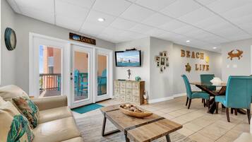 Condo, Multiple Beds, Balcony, Ocean View (GALLEON BAY 407) | Interior