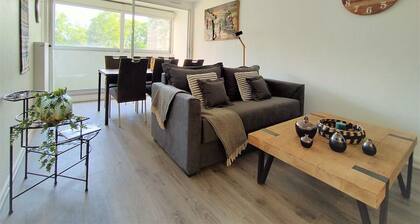 Chic and comfortable apart near Paris