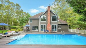 Opvarmet pool, liggestole