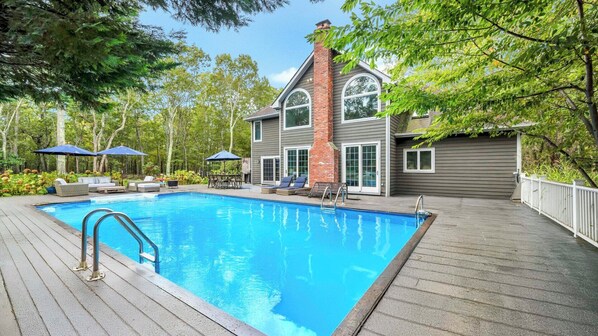 Opvarmet pool, liggestole