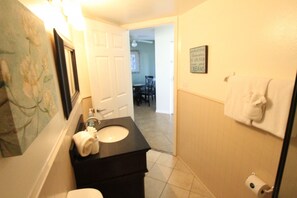 Shower, towels