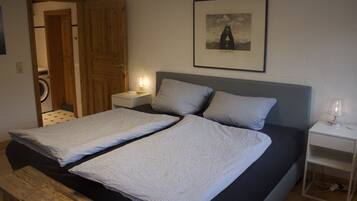 2 slaapkamers, reisbedje, gratis wifi, beddengoed