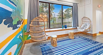 Howzit Hostels