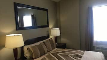 Basic Single Room | Laptop workspace, free WiFi, bed sheets