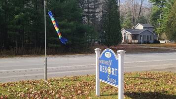 Enceinte de lâhĂ©bergement