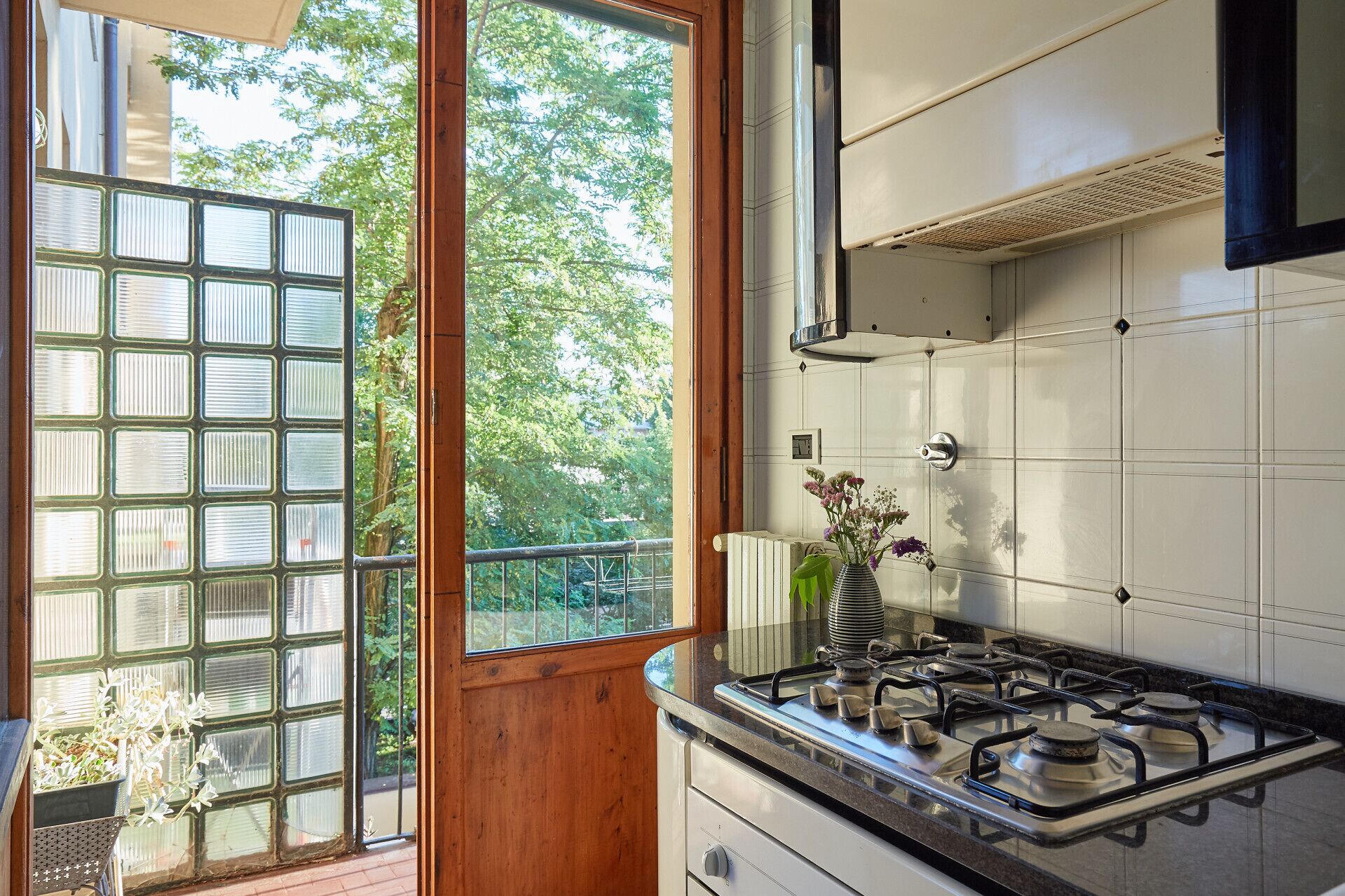 Micro-ondes, four, lave-vaisselle