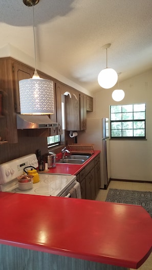 Private kitchen - The Moon and The Magician Consciousness Collective and Art Retreat (Dillard)