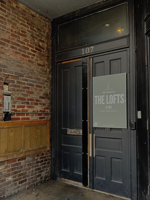Exterior - The Lofts at 107 (Nashville)