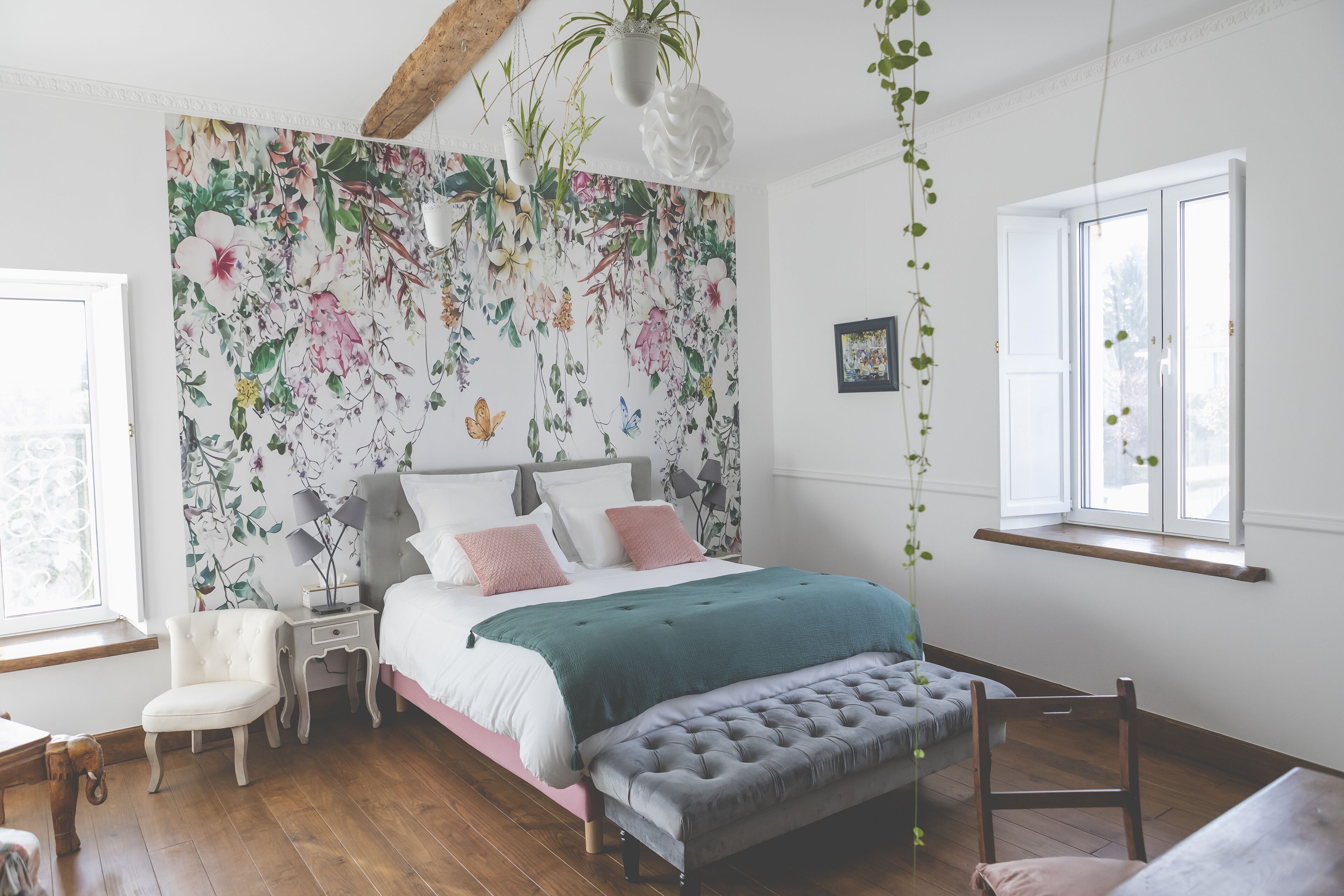 Kahden hengen junior-huone (Côté Jardin) | Yksilöllisesti sisustettu, yksilöllisesti kalustettu, työpöytä