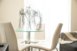 Comfort-Apartment | Wohnzimmer | Flachbildfernseher