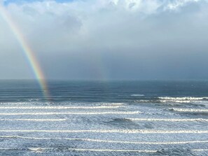 Beach - 2 bedroom accommodation in Scarborough (Scarborough)