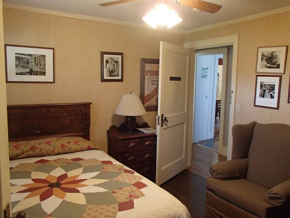 1 bedroom, Internet, bed sheets, wheelchair access