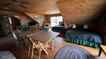 2 bedrooms, internet, bed sheets