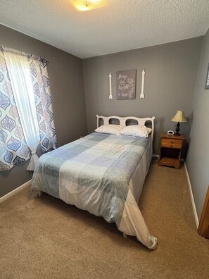 4 makuuhuonetta, internet, vuodevaatteet