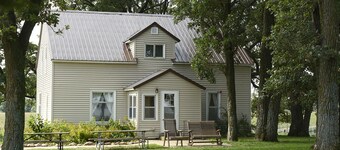 Oakridge Farmhouse at Whiterock Conservancy