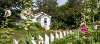 Hollyhock Cottage at Whiterock Conservancy