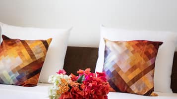 2 bedrooms, bed sheets