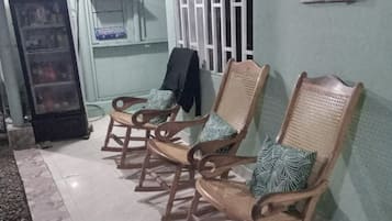 Habitación, 1 habitación, accesible para personas con discapacidad, fumadores | Jardines del alojamiento