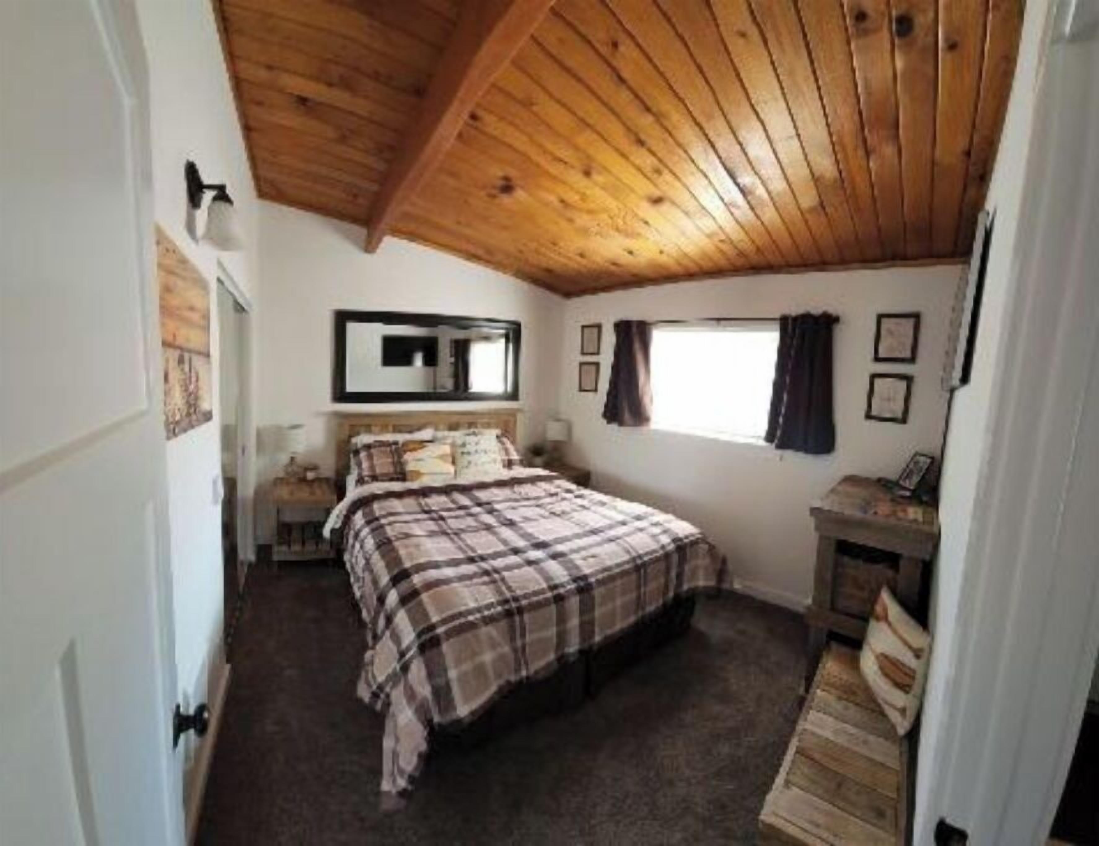 2 bedrooms, free WiFi, bed sheets, wheelchair access