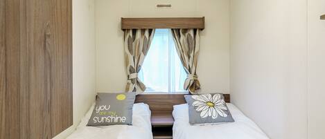 3 عدّة غرف نوم وواي فاي مجانًا وملاءات أسرّة