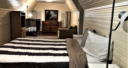 Brick House Retreat at the Heart of Hamlet