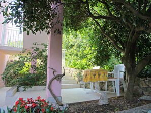 Reception - Cozy Apartment in Kolocep With Private Balcony (Kolocep Island)