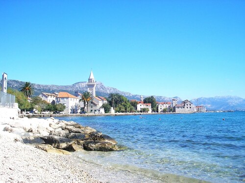 Modern Apartment in Kastel Stari