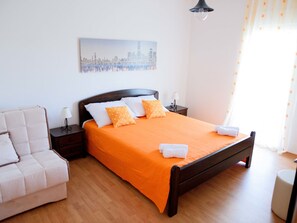 Ferienhaus | 5 Schlafzimmer, Reisekinderbett, Bettwäsche