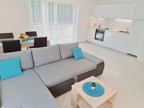 Apartment | Living room - Modern Apartment in Kastel Stafilic With Fenced Garden (Kastela)