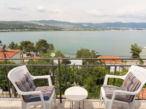 View from property - Quaint Holiday Home in Mastrinka With Balcony (Trogir)