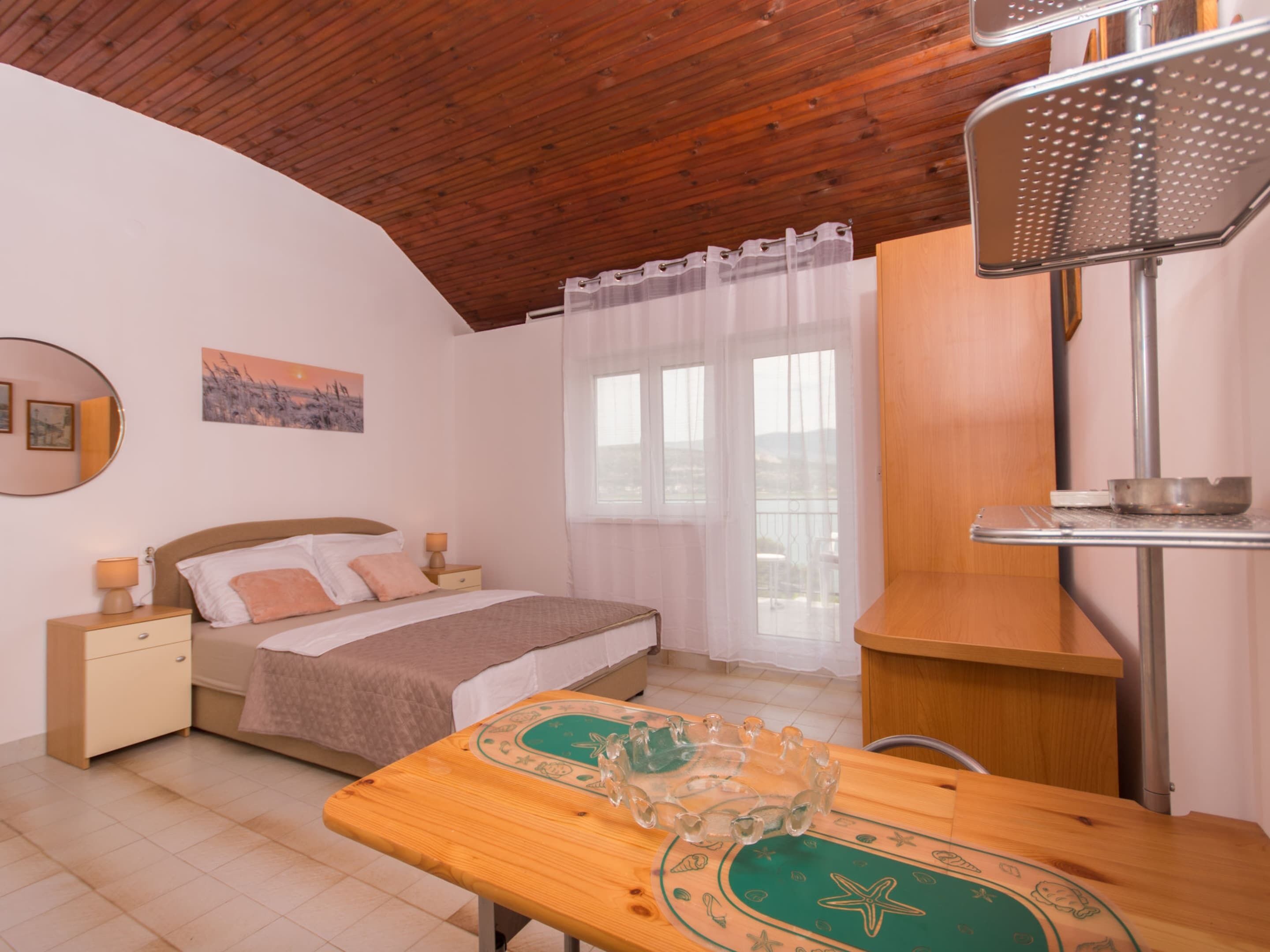 House | 3 bedrooms, bed sheets