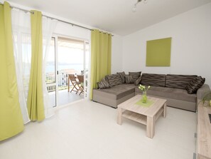 Apartment | Living area