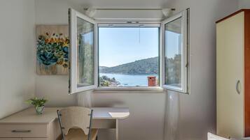 House | 3 bedrooms, bed sheets