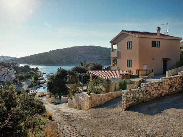 House | Exterior