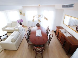 Dining - Majestic Villa in Okrug Donji With Swimming Pool (Okrug)