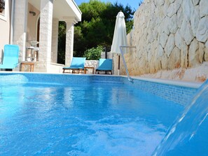 Exterior - Majestic Villa in Okrug Donji With Swimming Pool (Okrug)