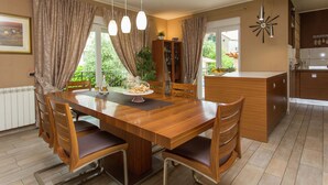 Unclassified image, 4 of 34, button - Beautiful Holiday Home in Kaštel Novi With Private Pool (Kastela)