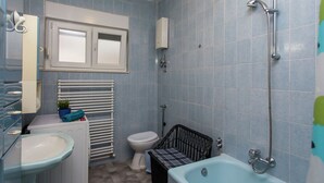 Unclassified image, 5 of 34, button - Beautiful Holiday Home in Kaštel Novi With Private Pool (Kastela)
