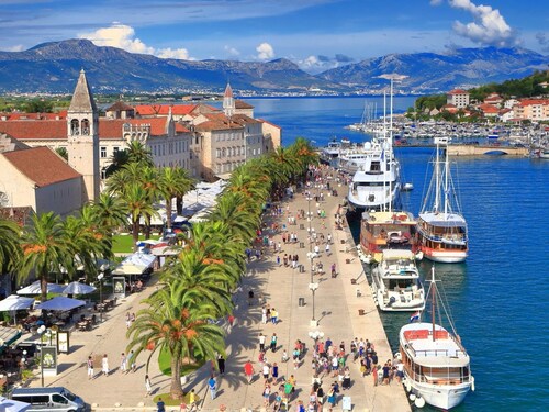 Homely Apartment in Trogir near Beach