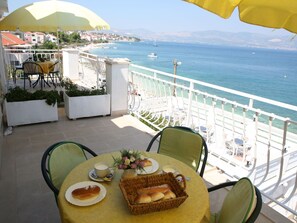 Exterior - Beach Apartment Bonacic in Ciovo, Croatia (Slatine)