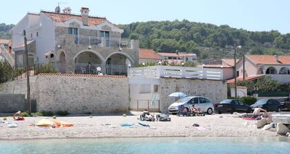 Beach Apartment Bonacic in Ciovo, Croatia