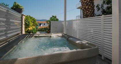 Holiday Apartment With a Private Terrace & Hot Tub, Near the Beach