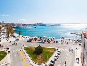 Beach - Luxurious Apartment in the Center of Split With Amazing View of the Sea, Airco (Split)